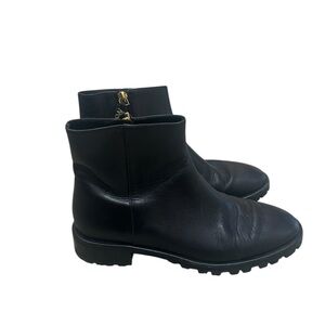 Stuart Weitzman Maelie Black Leather Side-Zip Ankle round toe Booties size 7
